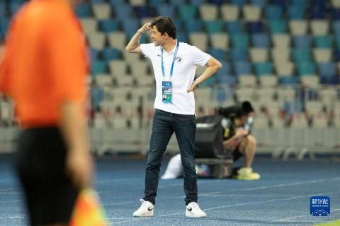 猛烈顶撞高潮失禁哭叫np